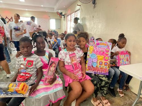 TOY DRIVE 2024 RD WEB (13)